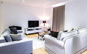 Surbiton Hills Apartment